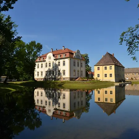 Apartment Herrenhaus Kahnsdorf Am Hainer Bei Leipzig Neukieritzsch