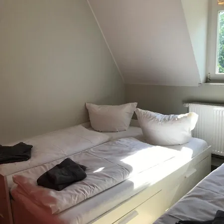 Apartment Herrenhaus Kahnsdorf Am Hainer Bei Leipzig